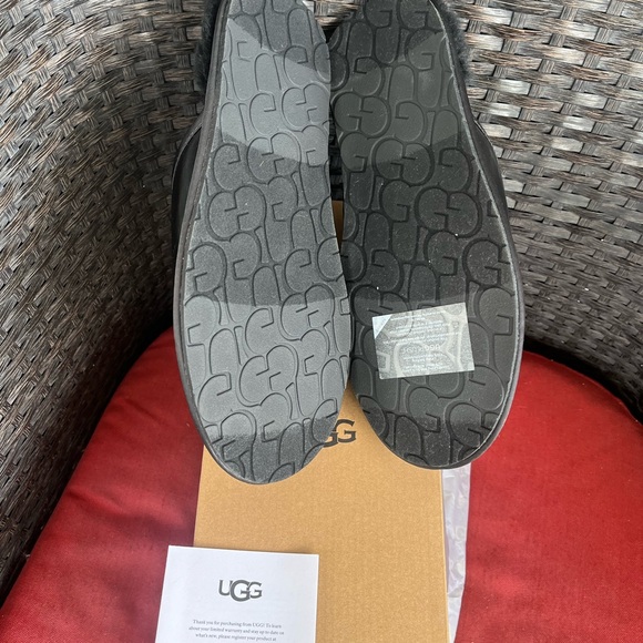 Women’s Ugg  black Pearle iridescent size 8 - Picture 4 of 5